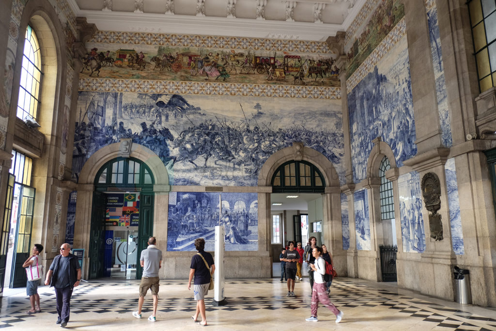 Sao Bento İstasyonu porto da mutlaka görülmeli