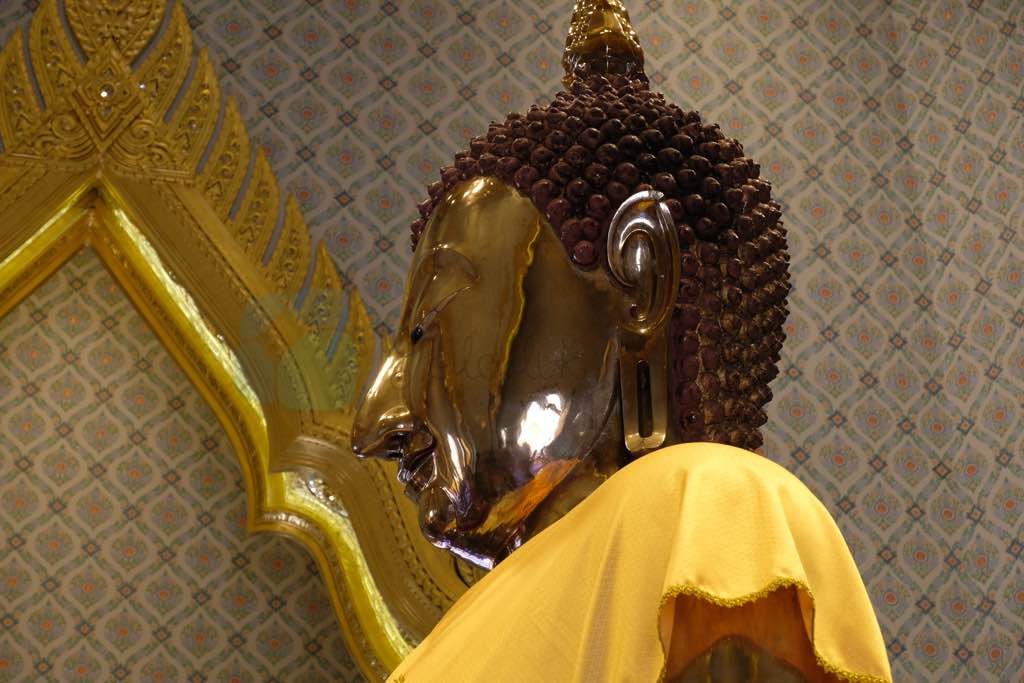 Bangkok Wat Traimit'in diğer adı Altın Buddha Tapınağı