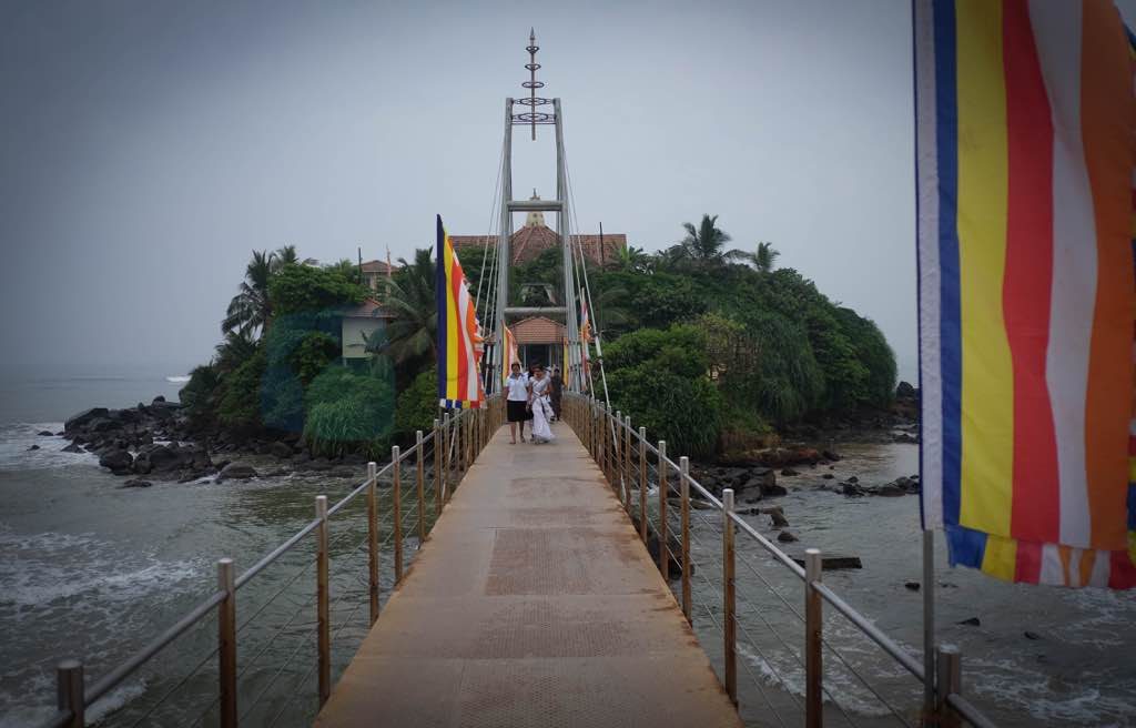 Matara Paravi Duwa Temple