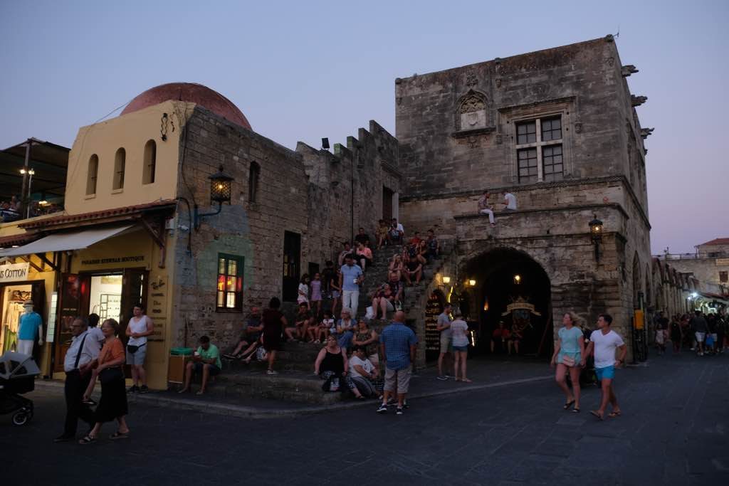 Hipokrat Meydanı Rodos
