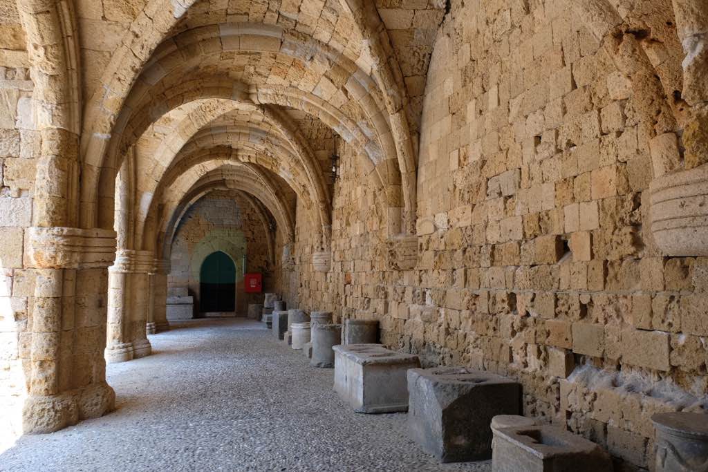 Rodos Arkeoloji Müzesi