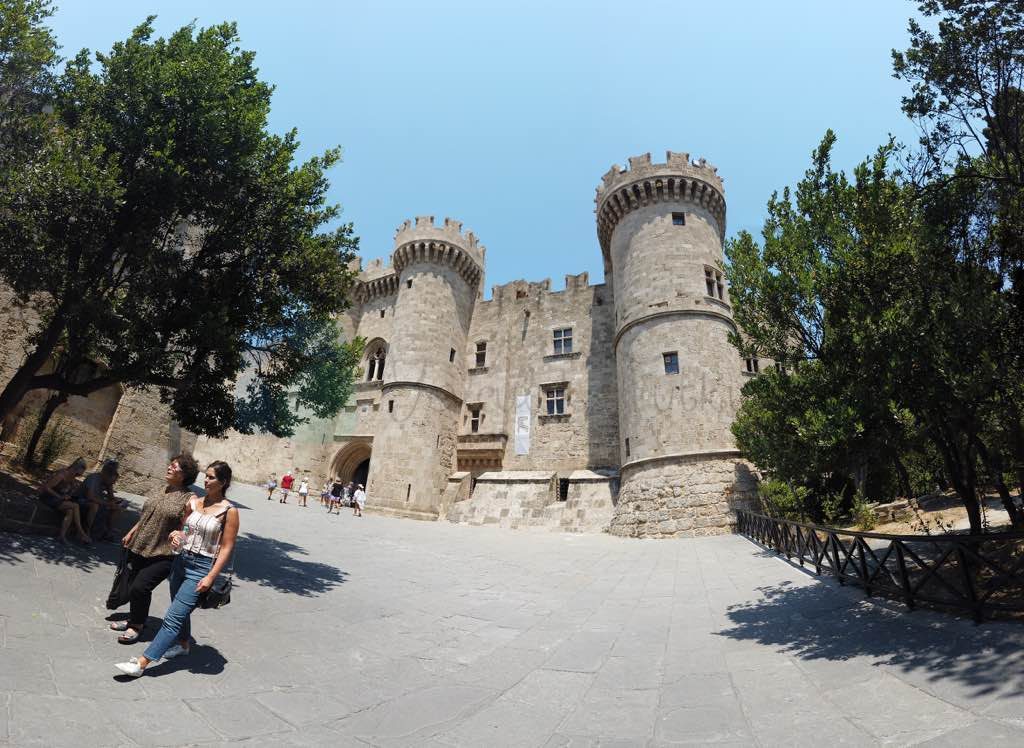 Rodos Üstadlar Sarayı