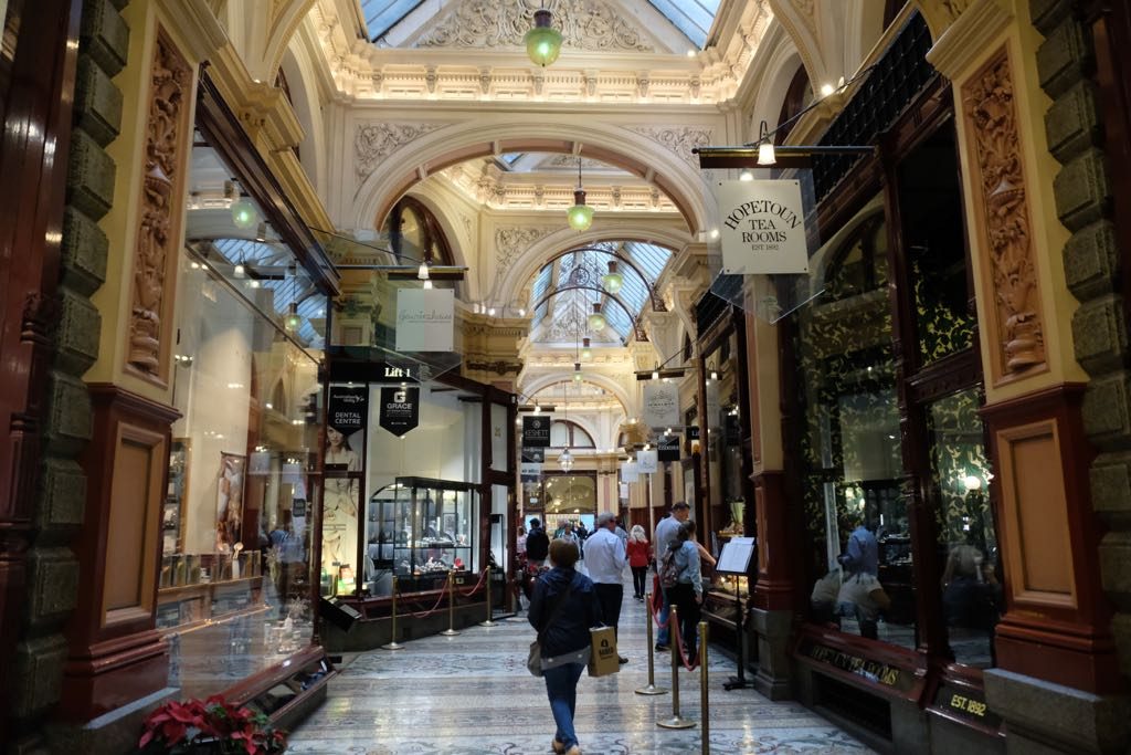 Block Arcade Melbourne pasajlarının en önemlisi
