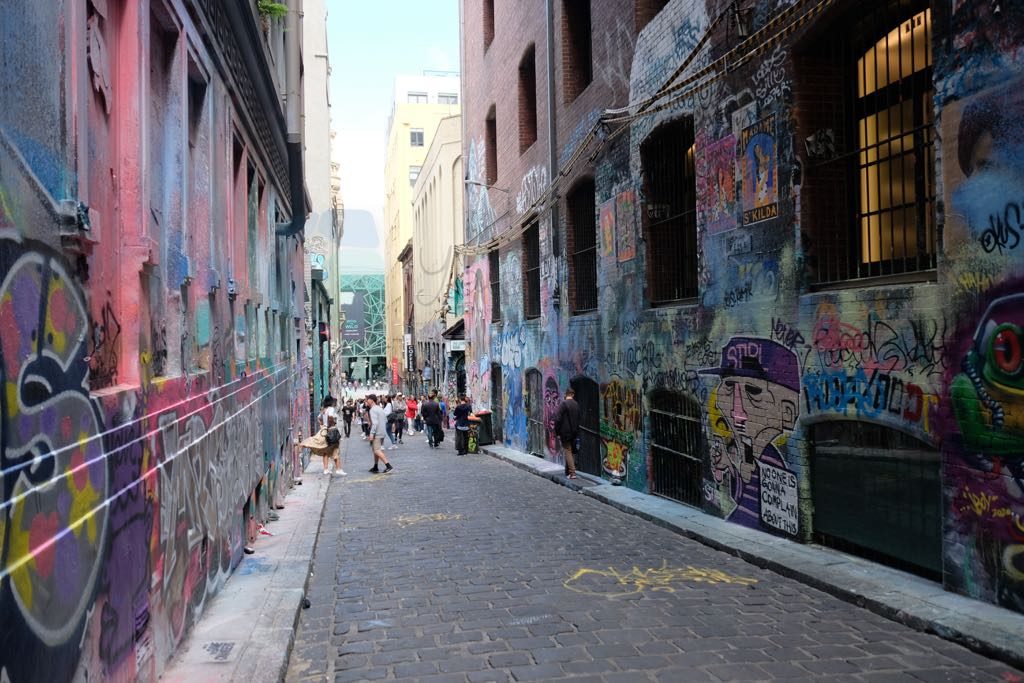Hosier Lane Melbourne sokak sanatının merkezi