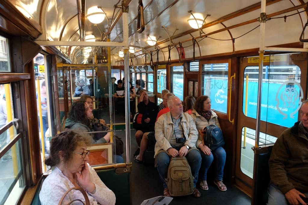 Circle Tram 35 numarası ile şehirin simgelerinden
